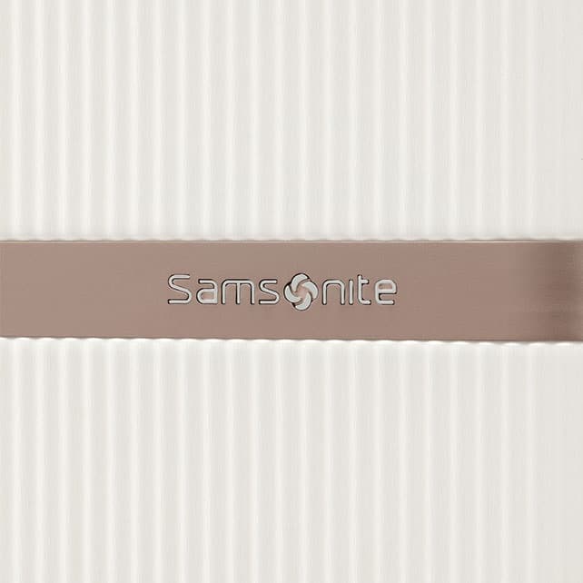 SAMSONITE รุ่น MINTER HARDSIDE SPINNER 55/20 กระเป๋าเดินทางล้อลาก 20 นิ้ว ดีไซน์หรูหรา ล้อลากลื่นไหล ลดแรงสั่นสะเทือน พรีเมียมทุกการเดินทาง https://lnwchill.com