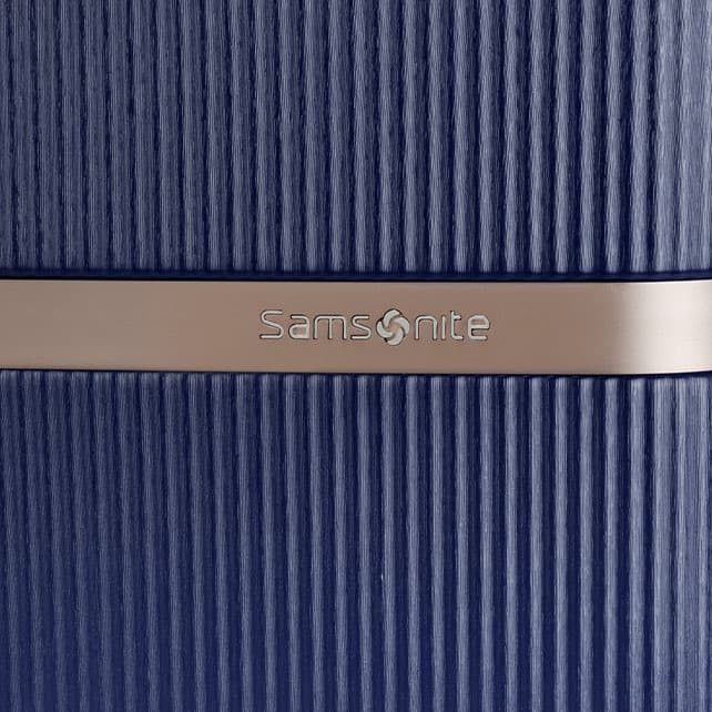 SAMSONITE รุ่น MINTER HARDSIDE SPINNER 69/25 EXP กระเป๋าเดินทางล้อลากขยายได้ 25 นิ้ว ดีไซน์เรียบหรูพร้อมระบบล้อกันสะเทือน Aero-Trac™ II เพื่อการเดินทางที่เหนือระดับ https://lnwchill.com