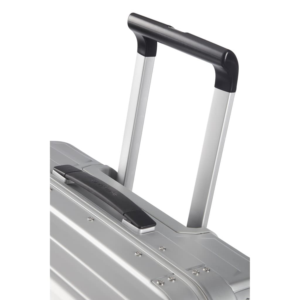 SAMSONITE รุ่น LITE-BOX ALU SPINNER 76/28 กระเป๋าเดินทางอลูมิเนียม 28 นิ้ว แบบเฟรมล็อก ดีไซน์หรูหรา ทนทาน ปกป้องสัมภาระเหนือระดับ https://lnwchill.com