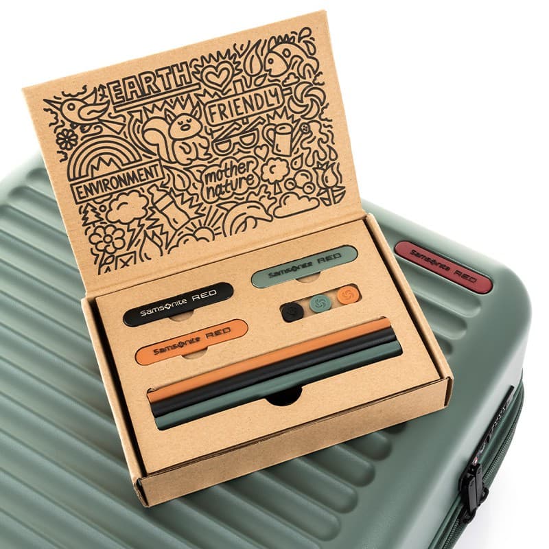 SAMSONITE RED รุ่น TOIIS C กระเป๋าเดินทางล้อลาก 28 นิ้ว Hard-shell วัสดุ PC ขยายได้ พร้อม TSA Lock โดดเด่นด้วยชุดแต่งเปลี่ยนสีได้ https://lnwchill.com