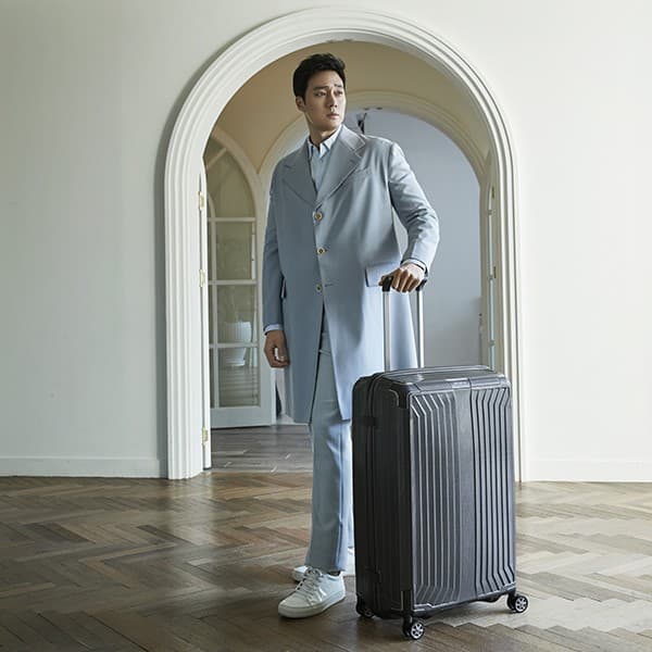 SAMSONITE รุ่น LITE-BOX 69/25 กระเป๋าเดินทาง 25 นิ้ว วัสดุ Woven Polypropylene น้ำหนักเบาพิเศษ แข็งแรงทนทานด้วยเทคโนโลยีเฉพาะระดับโลกจากยุโรป https://lnwchill.com