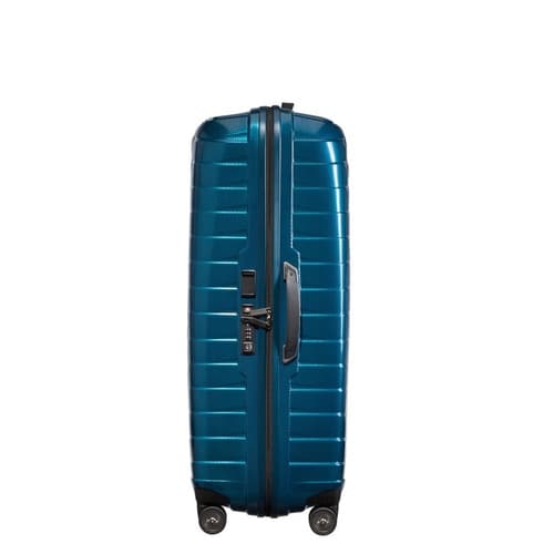 SAMSONITE รุ่น PROXIS 81/30 กระเป๋าเดินทาง 30 นิ้ว วัสดุ Roxkin™ สุดยอดความแข็งแกร่ง ทนทาน และน้ำหนักเบาเป็นพิเศษ เพื่อประสบการณ์เดินทางเหนือระดับ https://lnwchill.com