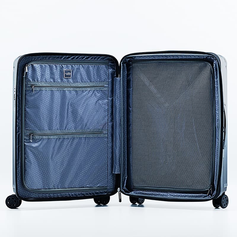 CAGGIONI รุ่น N19081 กระเป๋าเดินทางโพลีคาร์บอเนต 4 ล้อคู่ สีดำ ยืดหยุ่นสูง ปลอดภัยด้วยซิป 2 ชั้นและ TSA Lock เพื่อทุกการเดินทางที่มั่นใจ https://lnwchill.com