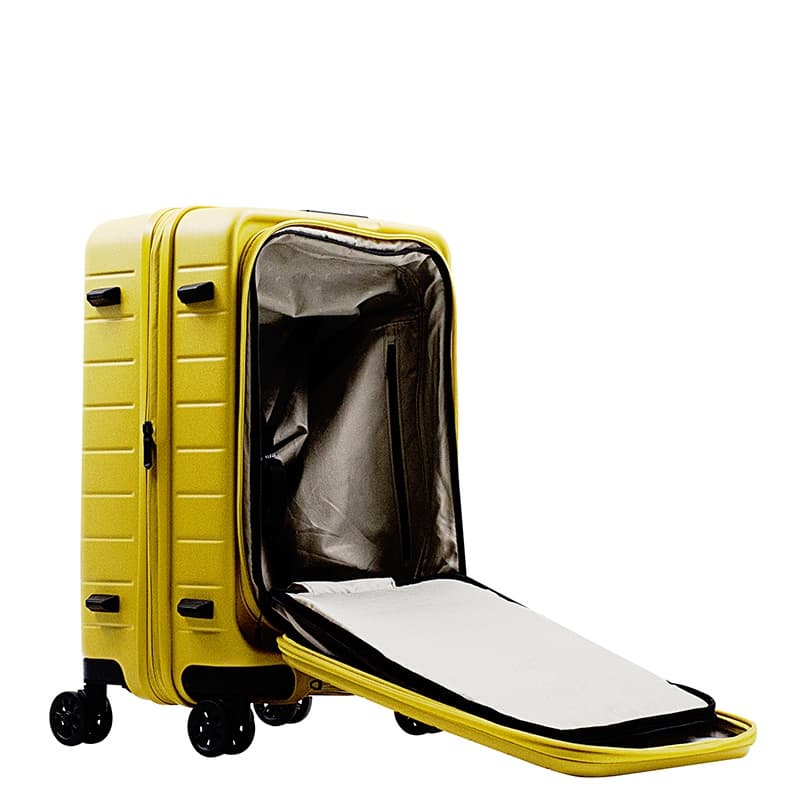 Caggioni รุ่น Espace N20022 กระเป๋าเดินทาง PC 100% สีเหลือง ฝาหน้าเปิดได้สะดวก มีช่องใส่โน้ตบุ๊ก (เฉพาะ 20 นิ้ว) ล้อคู่ลื่น และรับประกัน 3 ปี https://lnwchill.com