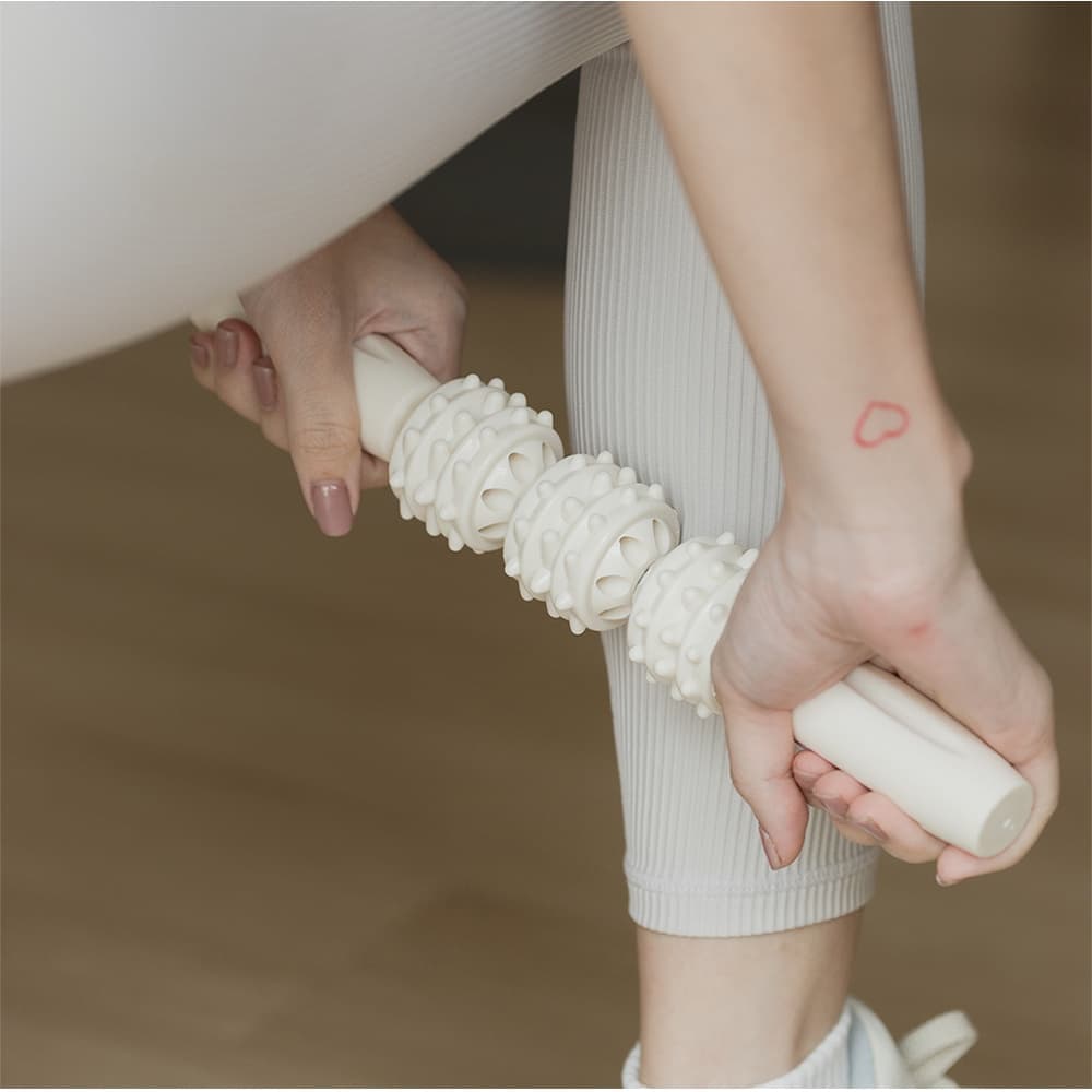 XtivePRO โฟมโรลลิ่ง 33CM คลายกล้ามเนื้อ นวดร่างกายได้ทุกส่วน โฟมโรลเลอร์ ลูกกลิ้งนวด ลูกกลิ้งโฟม โฟมโยคะ Massage Roller https://lnwchill.com