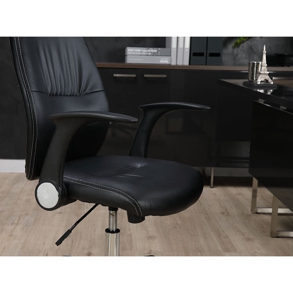 INDEX LIVING MALL เก้าอี้สำนักงานพนักพิงกลาง เก้าอี้นั่งทำงาน เก้าอี้เบาะหนัง รุ่น คูรอท-บี - สีดำ เก้าอี้สีดำ ปรับระดับขึ้นลงด้วย Gas lift รับน้ำหนักได้ 100 กก. https://lnwchill.com