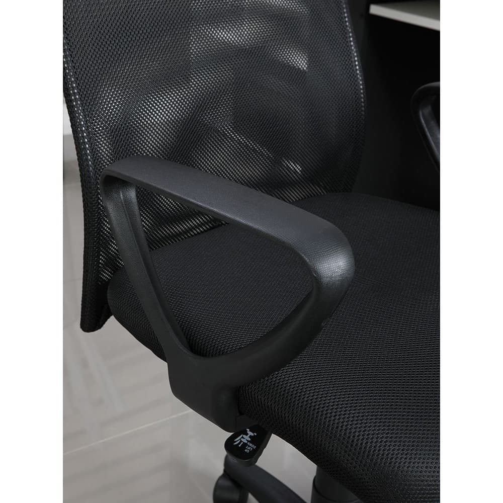 INDEX LIVING MALL เก้าอี้นั่งทำงาน  Ergonomic เก้าอี้สำนักงาน รุ่นท็อปเปอร์ - สีดำ เก้าอี้สีดำ ระบายอากาศดีเยี่ยม รับน้ำหนักได้ประมาณ 100-120 กิโลกรัม https://lnwchill.com