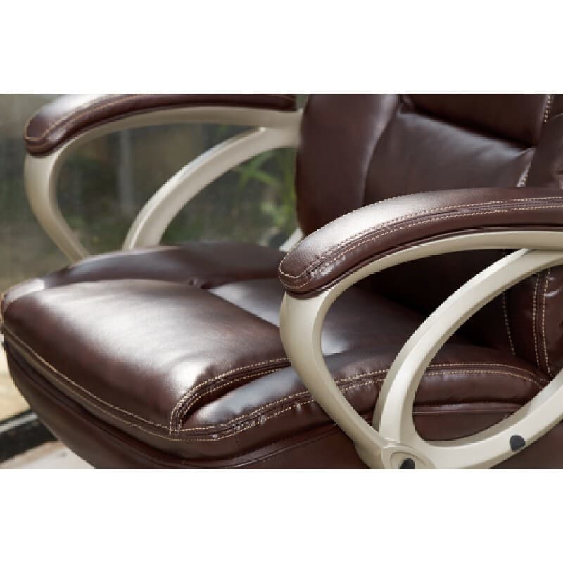 Furradec รุ่น Parham เก้าอี้ผู้บริหารหุ้มหนังสังเคราะห์ Bonded Leather สีน้ำตาลที่ออกแบบตามหลักสรีรศาสตร์ เพื่อเสริมสร้างบุคลิกภาพและมอบความสบายสูงสุดในการทำงาน https://lnwchill.com
