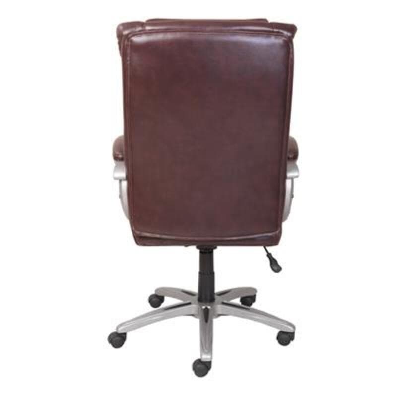 Furradec รุ่น Parham เก้าอี้ผู้บริหารหุ้มหนังสังเคราะห์ Bonded Leather สีน้ำตาลที่ออกแบบตามหลักสรีรศาสตร์ เพื่อเสริมสร้างบุคลิกภาพและมอบความสบายสูงสุดในการทำงาน https://lnwchill.com