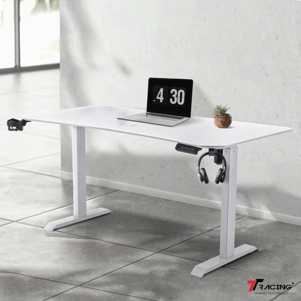 TTRacing Titus Smart Desk โต๊ะทํางานปรับระดับไฟฟ้า โต๊ะไฟฟ้า สีขาว สีเมเปิ้ล สีน้ำตาลวอลนัท สีโทนอุ่น สีไม้  โต๊ะคอม ดีไซน์ล้ำ เพิ่มความสะดวก ปรับระดับความสูงได้ หน้าโต๊ะกว้าง ขอบไร้เหลี่ยม ทนทาน รับประกันคุณภาพ รองรับน้ำหนักได้ถึง 80 กก. https://lnwchill.com