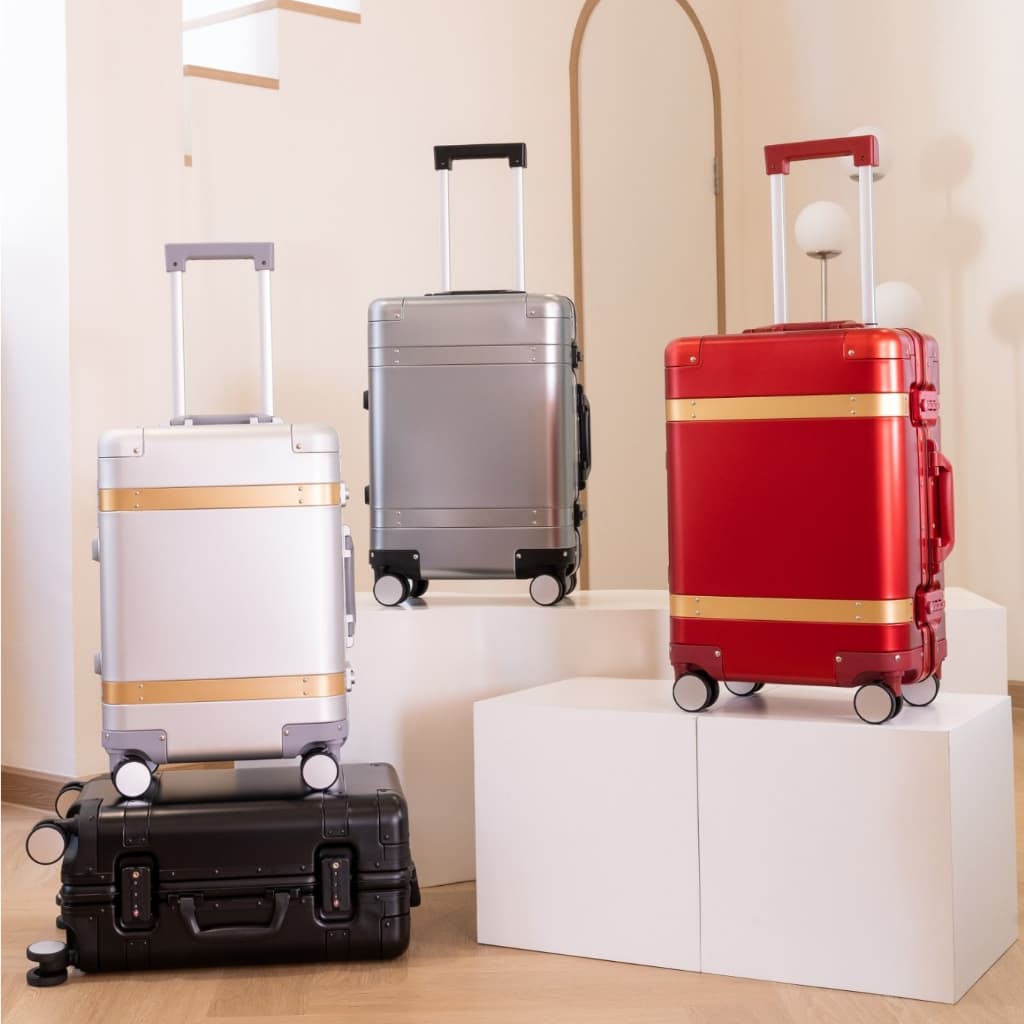 BAGGAGE LUGGAGE รุ่น WESTERN ALUMINIUM กระเป๋าเดินทางอลูมิเนียมแท้ 100% ขนาด 20 นิ้ว ดีไซน์เรียบหรู ทนทาน ล้อลากลื่น สำหรับนักเดินทางมีสไตล์ https://lnwchill.com