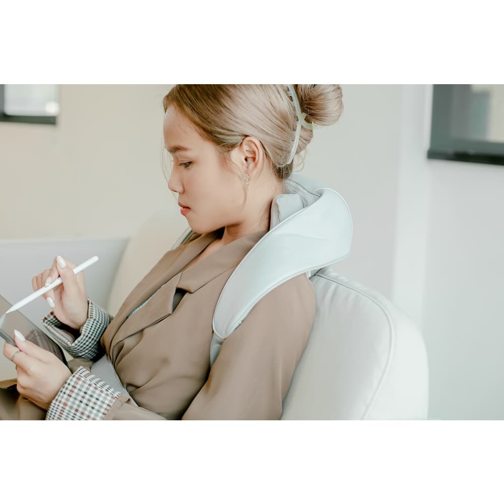 เครื่องนวด คอ บ่า ไหล่ Rester รุ่น Neck and shoulder รับประกัน 1 ปี ส่งฟรีทั่วประเทศ https://lnwchill.com