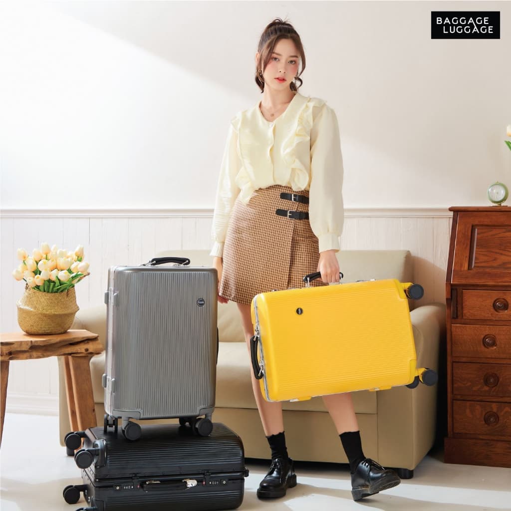 BAGGAGE LUGGAGE รุ่น BRITISH PASTEL กระเป๋าเดินทางโครงสร้างอลูมิเนียม ผิวกันรอย ดีไซน์หรู ล้อลื่น พร้อมระบบ TSA Lock ตอบโจทย์ทุกการเดินทางอย่างมีสไตล์ https://lnwchill.com