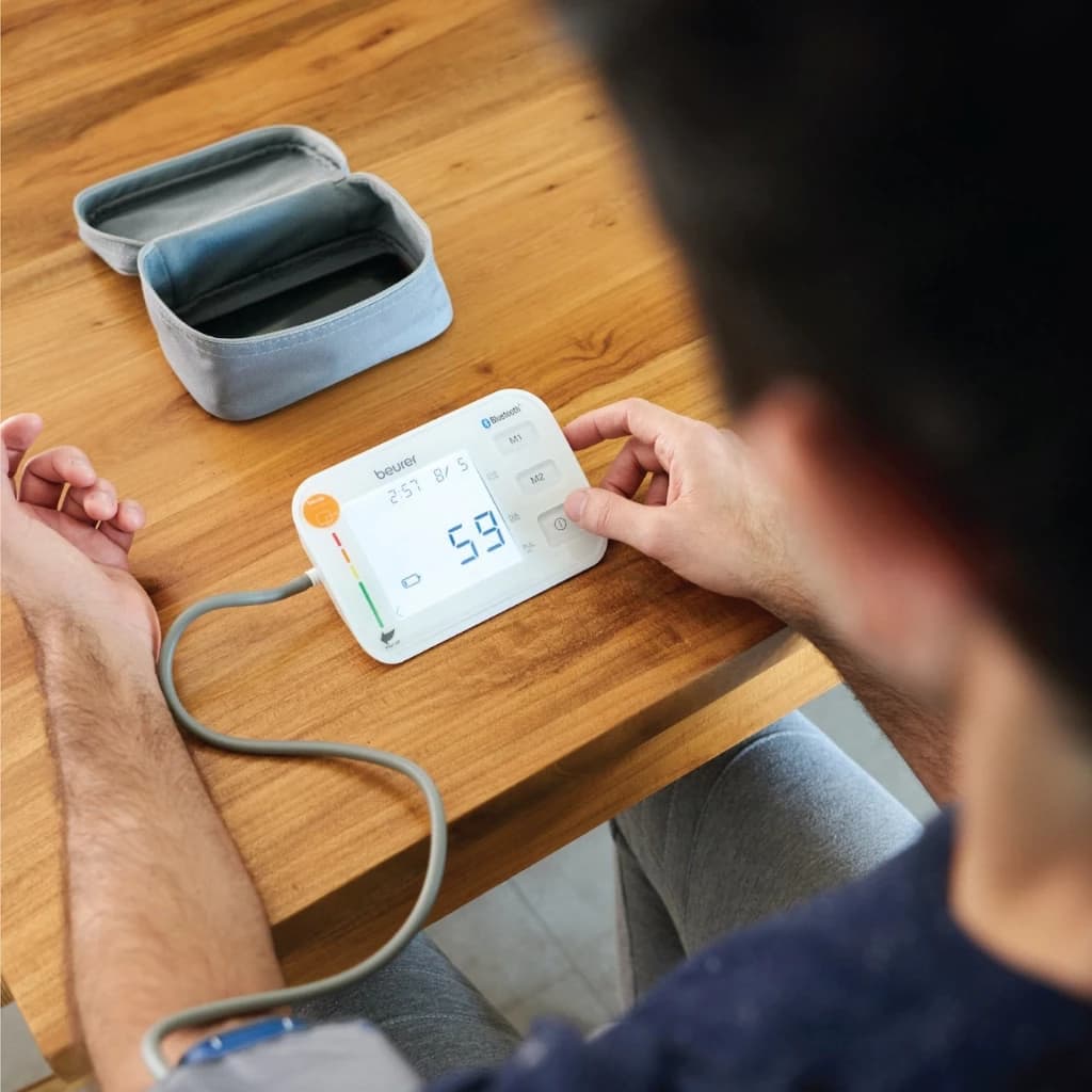 beurer BM 57 เครื่องวัดความดันโลหิตที่ต้นแขน Bluetooth Upper Arm Blood Pressure Monitor รุ่น BM 57 [รับประกัน 5 ปี] https://lnwchill.com