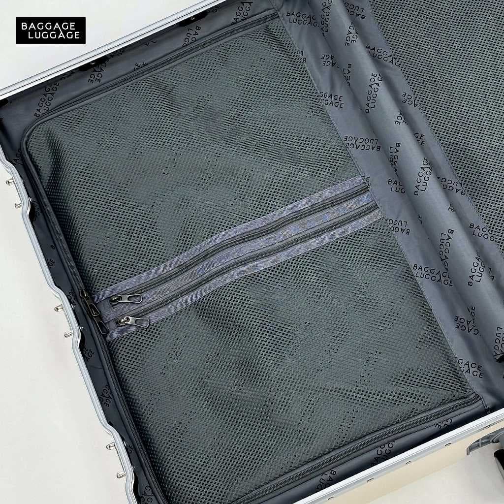 BAGGAGE LUGGAGE รุ่น TITAN กระเป๋าเดินทางเฟรมอลูมิเนียม PC 100% แข็งแกร่งทนทาน พร้อมระบบ TSA LOCK เพื่อความปลอดภัยสูงสุดในทุกการเดินทาง https://lnwchill.com