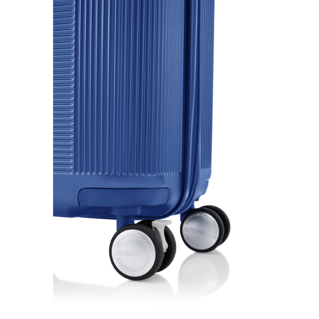 AMERICAN TOURISTER รุ่น GEMINA PRO SPINNER 55/20 TSA กระเป๋าเดินทางล้อลาก 20 นิ้ว ดีไซน์ Metallic ล้อ 2-in-1 พร้อมระบบล็อค TSA https://lnwchill.com