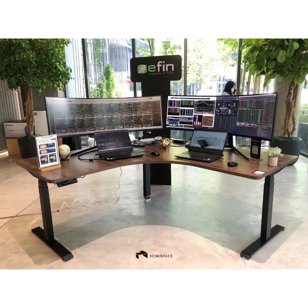 DESKSPACE (Pre-Order) โต๊ะสั่งตัดปรับระดับไฟฟ้ารูปตัวแอล 3 Legs รีโมทมี USB Charger 1 ช่อง รับประกันมอเตอร์ 5 ปี https://lnwchill.com