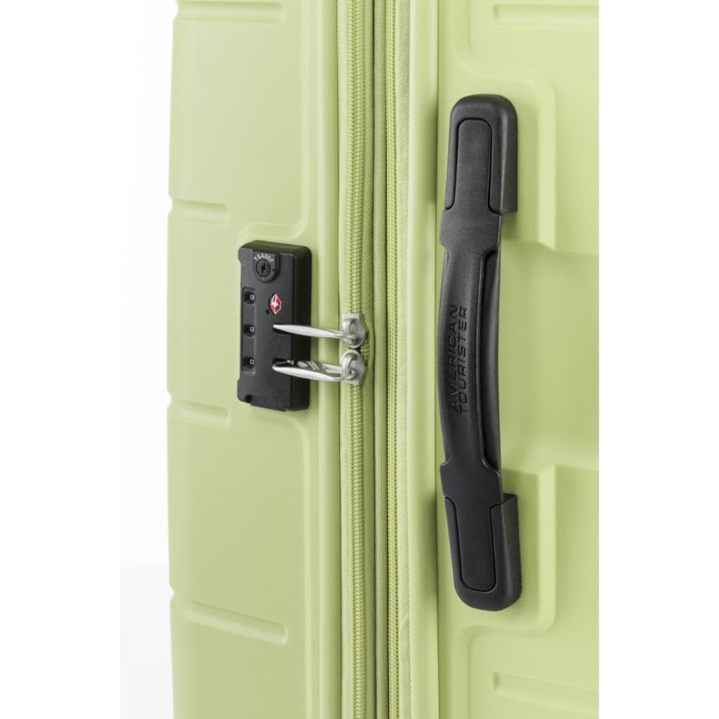 AMERICAN TOURISTER รุ่น HUNDO SPINNER 55/20 TSA กระเป๋าเดินทาง 20 นิ้ว วัสดุ PP แข็งแรงทนทาน ล้อลื่นสบาย พร้อมระบบ TSA Lock https://lnwchill.com