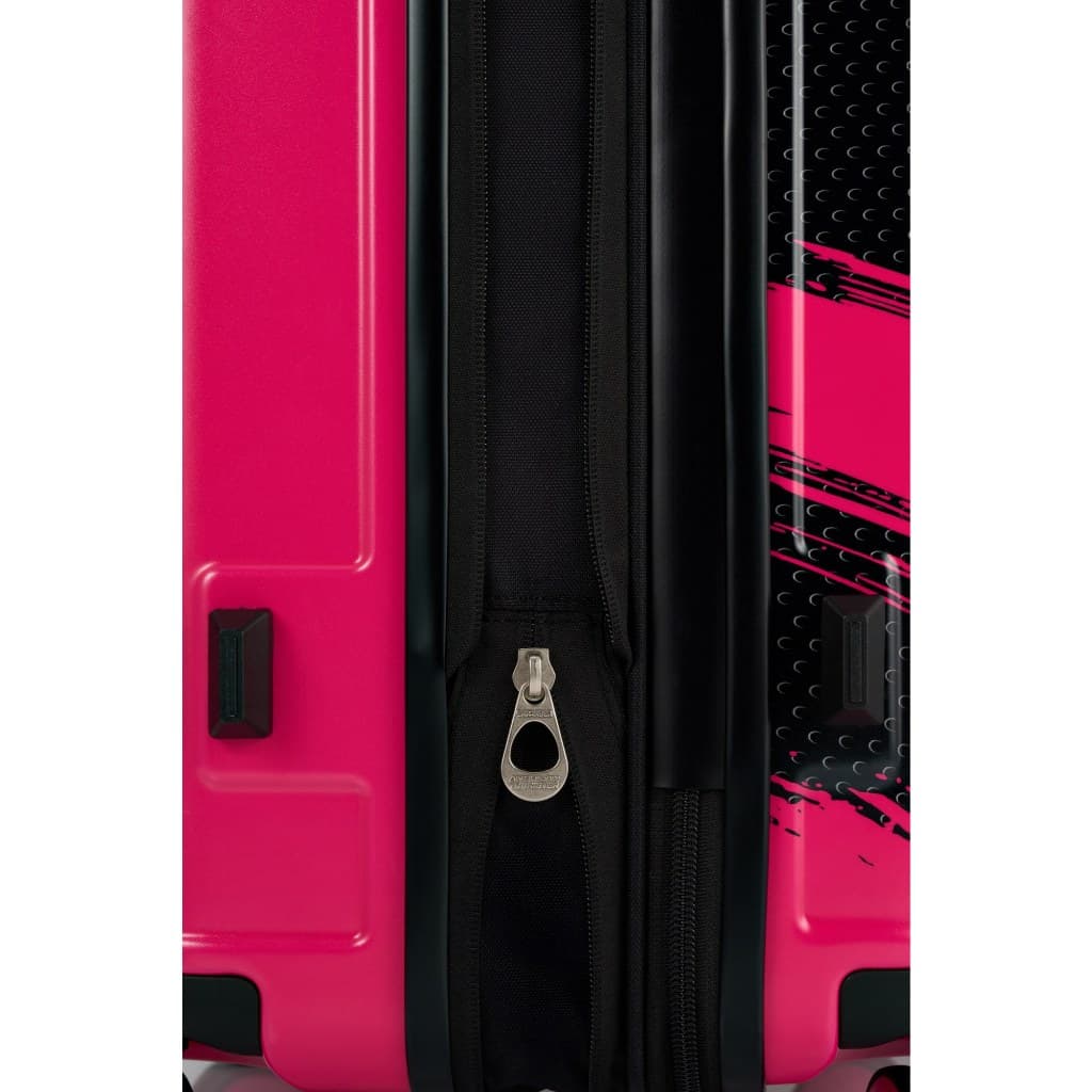 AMERICAN TOURISTER รุ่น ATX SQUID GAME SPINNER 67/24 กระเป๋าเดินทาง 24 นิ้ว TSA Lock ดีไซน์ลิมิเต็ดจากซีรีส์ดัง Netflix โดดเด่นไม่เหมือนใคร https://lnwchill.com
