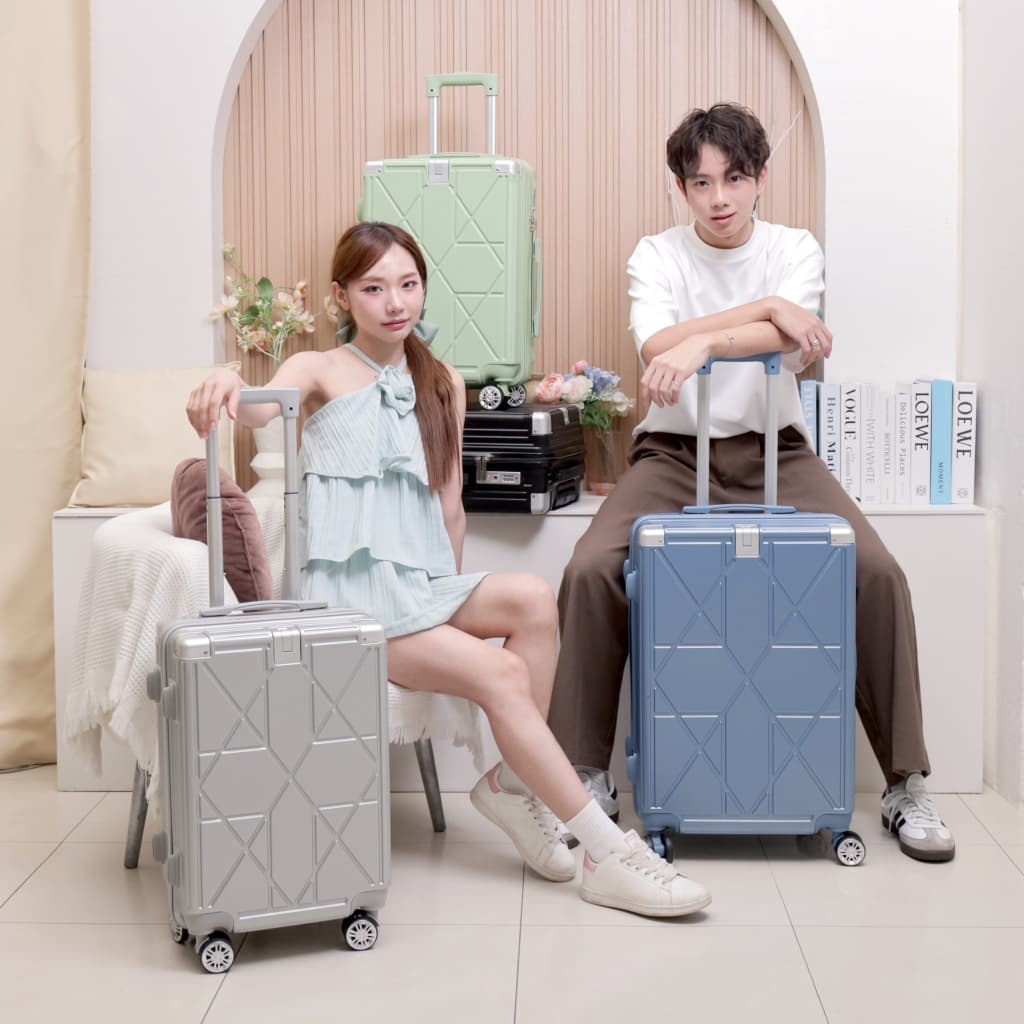 suissewin กระเป๋าเดินทางล้อลาก เฟรมซิป TSA LOCK มีที่ห้อยสัมภาระด้านหน้า วัสดุ ABSผสมPC รุ่น BF88 https://lnwchill.com