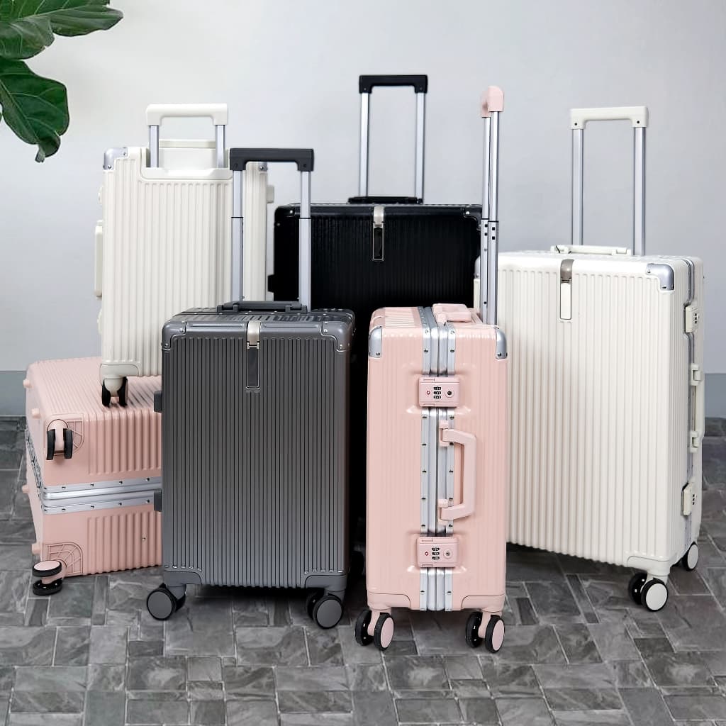suissewin รุ่น CR95 กระเป๋าเดินทางล้อลากเฟรมอลูมิเนียม วัสดุ PC พร้อม TSA Lock เสริมมุมกันกระแทกเพื่อการเดินทางรอบโลกที่มั่นใจ https://lnwchill.com
