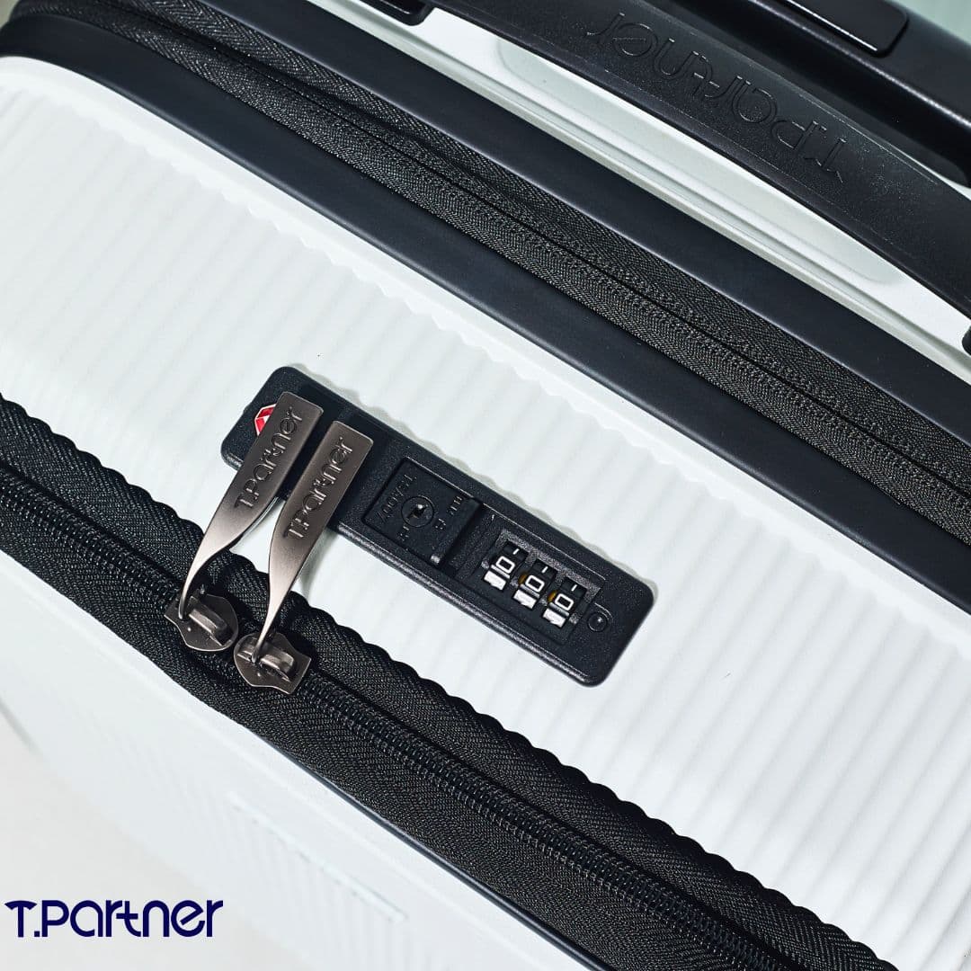 Tpartner รุ่น LOOK SERIES กระเป๋าเดินทางเฟรมซิปเปิดหน้า วัสดุ PP 100% น้ำหนักเบา พร้อมซิปขยายข้าง เพิ่มความจุได้ 25% https://lnwchill.com