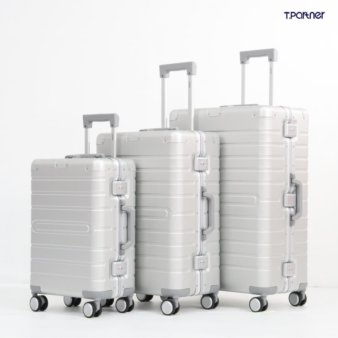 Tpartner รุ่น Metal Aluminium กระเป๋าเดินทางอลูมิเนียมแท้ 100% ดีไซน์หรูหรา แข็งแรงทนทาน ปกป้องทุกการเดินทาง มีให้เลือก 3 ขนาด พร้อมการรับประกันนาน 3 ปี https://lnwchill.com